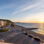 Molos Seaside Διαμέρισμα