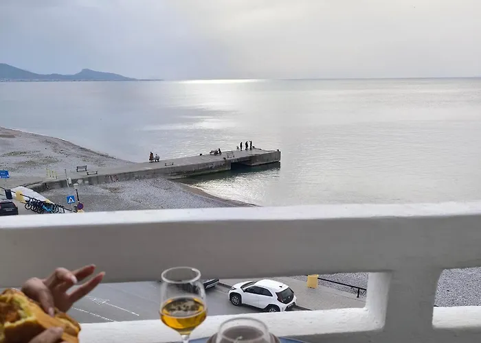 Molos Seaside Апартаменты