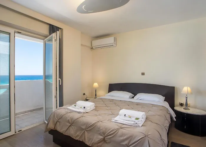 Molos Seaside * עיר רודוס